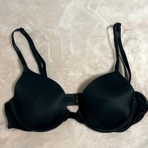 Victoria’s Secret Wear Everywhere t-shirt Bra